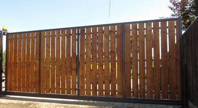 Wood Plated Cantilever Domestic Gate