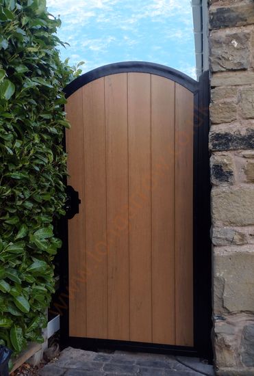 arched metal composite side gate wetherby