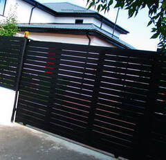 Wood Boards Plated Sliding Gate