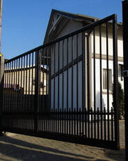 Cantilever Metal Automated Gate