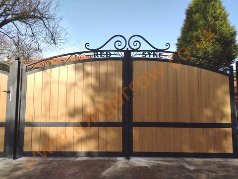 estate gates in wetherby
